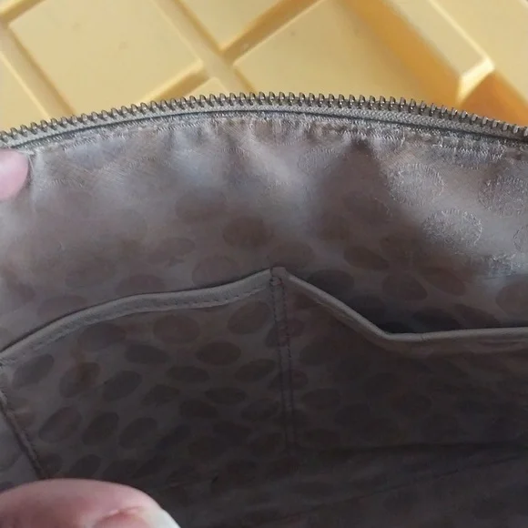 Kate Spade Elegant Gray Women's Handbag - Picture 6 of 9